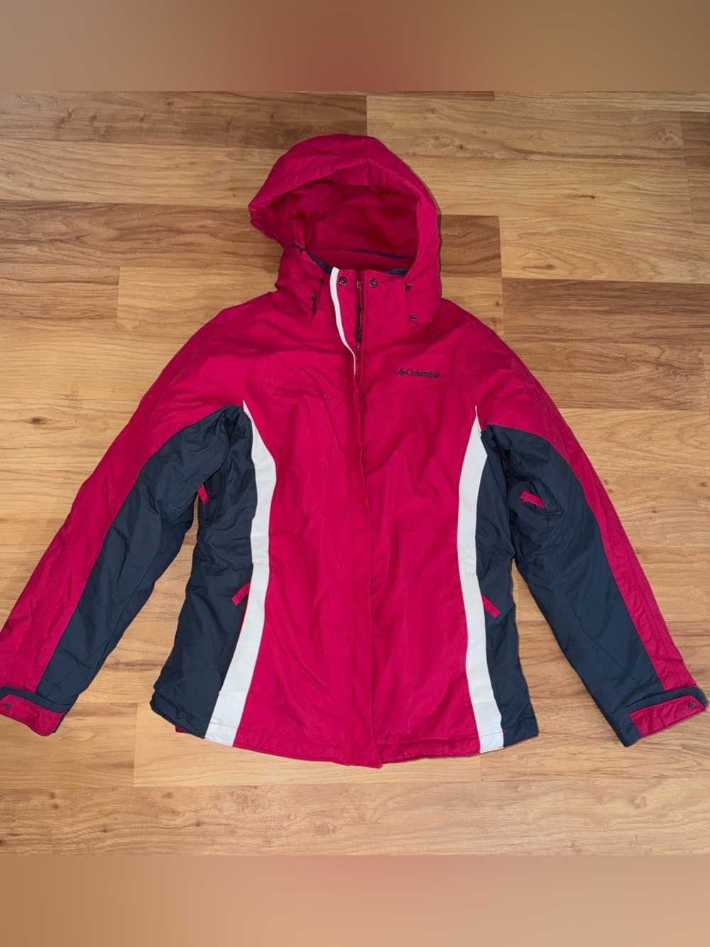 Columbia Women's Red and White Ski Jacket with Detachable Hood